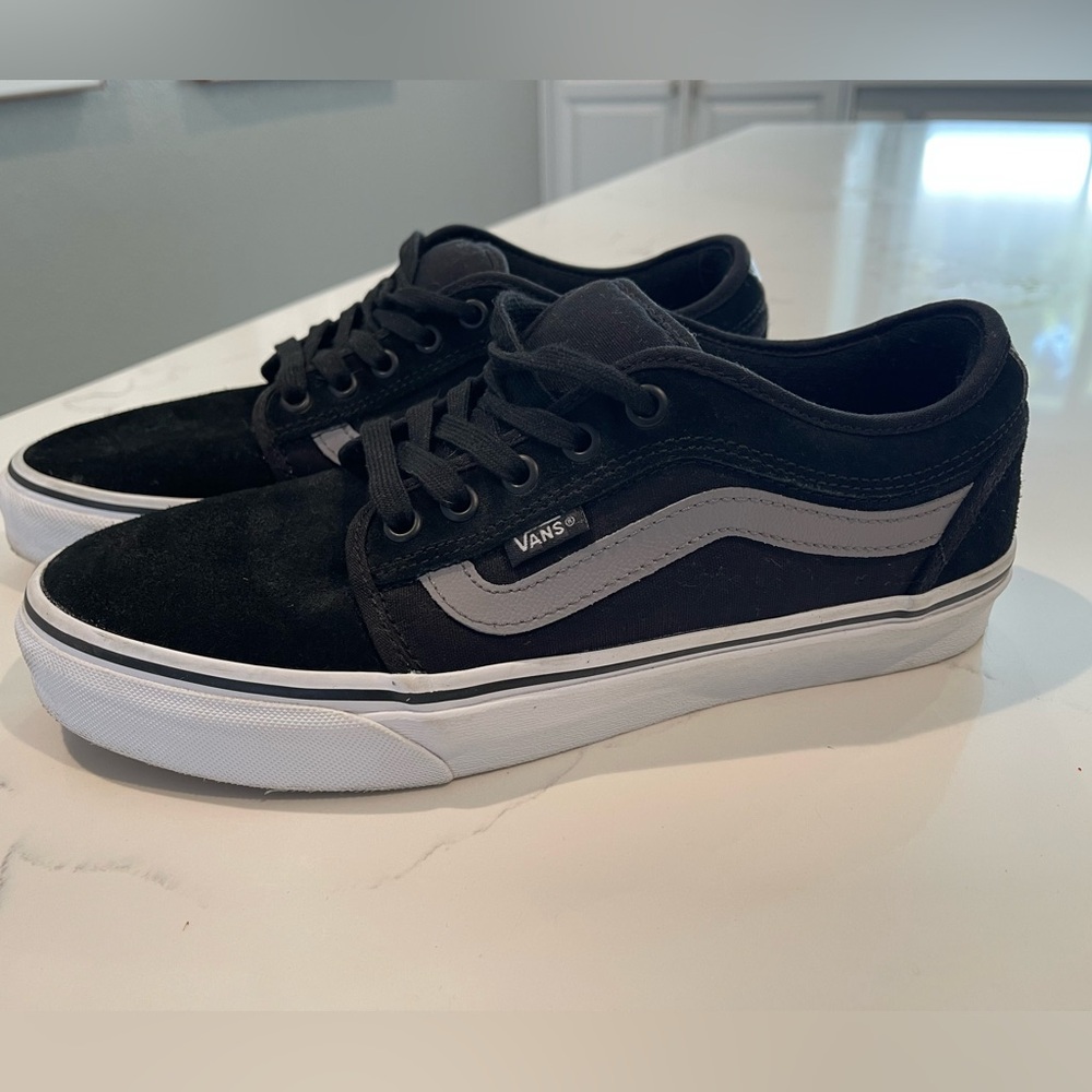 VANS Chukka Low Sidestripe Shoes in Black/Grey/White Mens Size 9/ Women 10.5